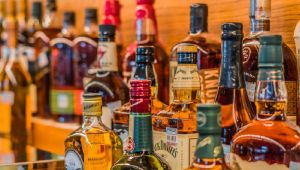 Sokağa çıkma yasağında marketlerde alkol satışı yapılmayacak