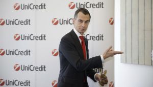 UniCredit'in CEO'su Mustier görevinden ayrılıyor