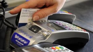 Kartlı alışverişlerde 1 trilyon lira barajı aşıldı
