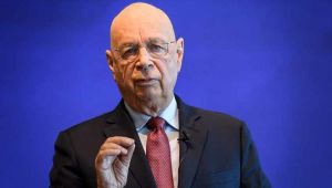 Klaus Schwab: Türkiye, dijital devrimde lider olabilir