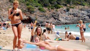 Ruslar, koronavirüse rağmen 2020'de de Antalya'dan vazgeçmedi