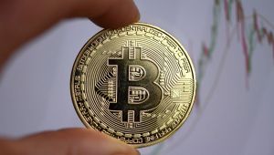 Sabah yazarı, Bakan Elvan'a sordu: Nedir bu Bitcoin efsanesi