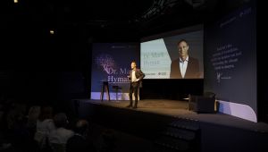 Amerikan Hastanesi, dünyaca ünlü yazar, eğitimci ve konuşmacı Dr. Mark Hyman'ı ağırladı