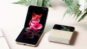 Samsung'un yakın zamanda ülkemizde piyasaya sürdüğü katlanabilir telefonu Galaxy Z Flip3 ve Galaxy Z Fold3'ün satışları beklentileri aştı.