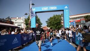 adidas Bozcaada Yarı Maratonu denizlerin ve okyanusların geleceği için koşuldu