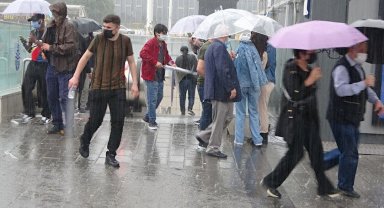 İstanbul'da yağış devam ediyor