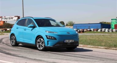 Türkiye'nin Sessiz ve Çevreci Elektrikli Etkinliği'nin üçüncüsü İstanbul'da gerçekleştirildi