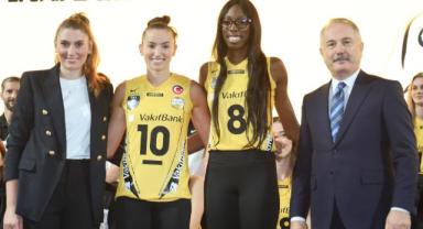 Tüm Kupaların Son Şampiyonu VakıfBank yeni sezonun perdesini açtı