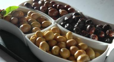 Zeytin-zeytinyağı sektörü ihracatı 400 milyon dolara koşuyor