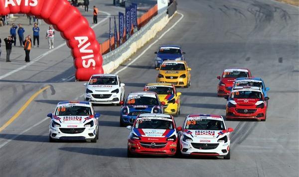 AVIS 2022 Türkiye Pist Şampiyonası'nın son yarışları gerçekleştirildi