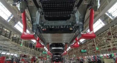 Tesla, Çinli çalışanlarını ABD’ye götürüyor