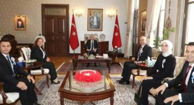 Vali Doğan, İl Milli Eğitim Müdürü Büyük'ü ve öğretmenleri makamında ağırladı