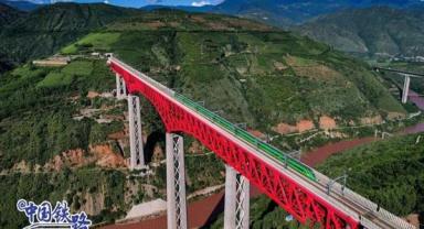 Çin-Laos demir yolunda bir yılda 8.5 milyon yolcu taşındı