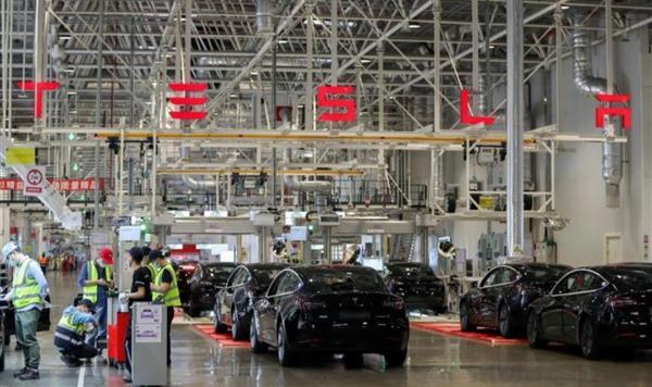 Tesla rekor üstüne rekor kırıyor