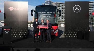 Mercedes-Benz Türk, Altur Turizm'e 23 adet Tourismo 15 2+2'yi teslim etti