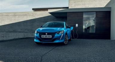 Peugeot, B segment elektrikli satışlarında 2022'yi Avrupa'da lider tamamladı