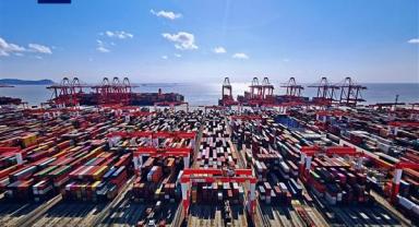 Shanghai Limanı'nda elleçlenen konteyner hacmi 47,3 milyon TEU'ya ulaştı