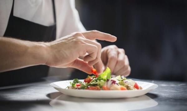 TV PROGRAMLARI GASTRONOMİ SEKTÖRÜNE ZARAR VERİYOR