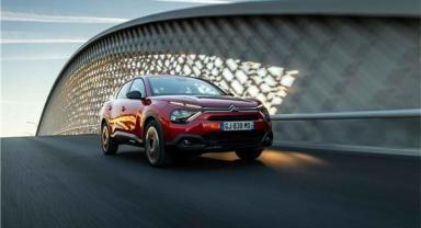 Yeni Citroen C4 X ve ë-C4 X Türkiye'de