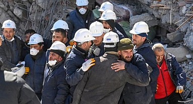 Adıyaman'da enkaz altında kalan 35 yaşındaki kişi 177 saat sonra kurtarıldı
