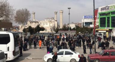 AFAD: Yıkılan binalar olduğu tespit edilmiş olup, arama kurtarma ekiplerimiz bölgeye sevk edilmiştir.