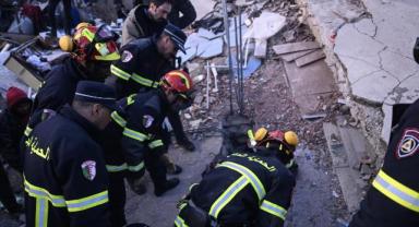 Arama kurtarma çalışmalarında kullanılacak inşaat malzemeleri deprem bölgesine gönderildi