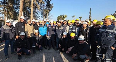 Bakan Dönmez, Kırıkhan'da arama kurtarma faaliyetlerine destek veren madencileri ziyaret etti