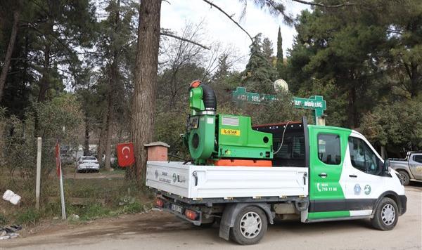 Bursa Büyükşehir ekipleri, Hatay’da uçkunla mücadeleye başladı