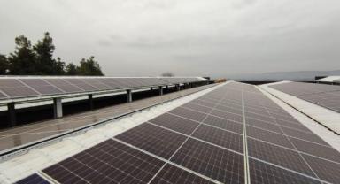 Bursa'daki soğuk hava deposunun panelleri yılda 1,5 milyon liralık elektrik üretecek