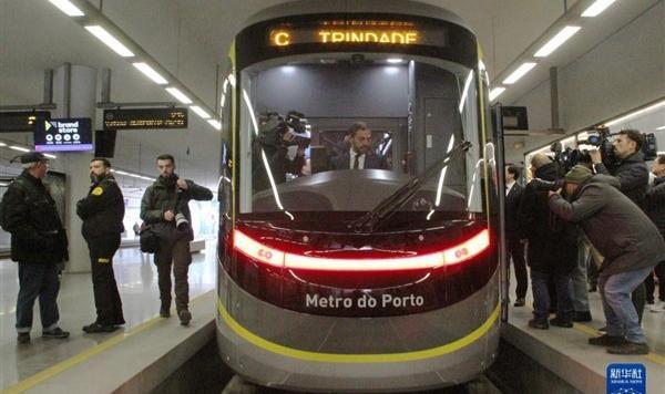Çinli CRRC’nin Avrupa’daki ilk metro treni Porto’da yolcu taşıyacak