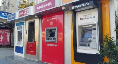 Deprem bölgesindeki 912 banka şubesinden 573'ü fiziki hizmet veriyor