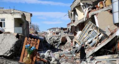 DEPREMİN BİLANÇOSU AĞIR OLDU