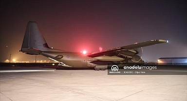 Depremlerde yaralanan 3 kişi Adana'dan İngiliz askeri kargo uçağıyla İstanbul'a getirildi