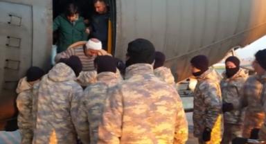 Depremzedeler, Hava Kuvvetleri uçaklarıyla Ankara'ya getirildi