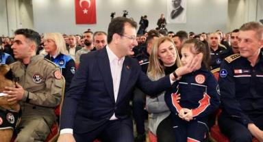 İmamoğlu, deprem bölgesinde çalışan 2 bin 800 personelle buluştu