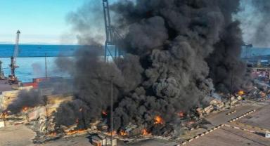 İskenderun Limanı'ndan 73 depremzede daha hastanelere nakledildi