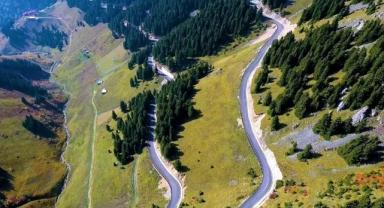 Karadeniz'de 5 ilde 752 yerleşim yerine ulaşım sağlanamıyor