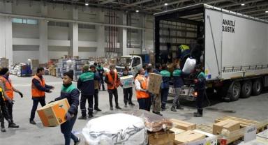 Kayseri’de deprem bölgesi için lojistik aktarma merkezi kuruldu