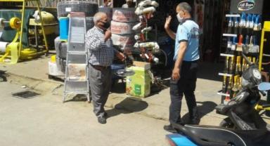 Manisa'da sanayi esnafı, depremzedeler için portatif duş ve tuvalet üretiyor