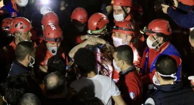 Nizip'te depremden 119 saat sonra bir kadın enkazdan kurtarıldı