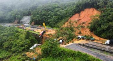 Ordu'da heyelan sonucu 3 ev hasar gördü