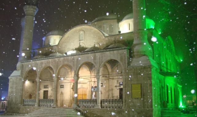Sultan 2. Abdülhamit'in yapımına destek verdiği Malatya'daki tarihi cami depremde yıkıldı