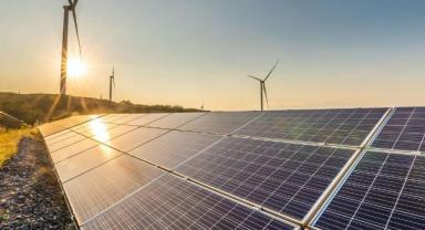 Temiz enerji şirketleri, fosil yakıt şirketlerinden yüzde 30 daha fazla kar ediyor