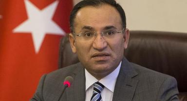 Adalet Bakanı Bozdağ, depremlerden etkilenen Şanlıurfa'da incelemede bulundu: