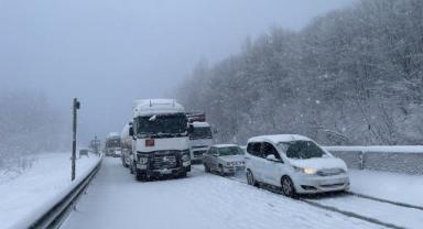 Bolu Dağı'nda kar yağışı etkisini artırdı