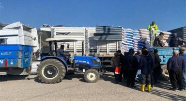 Gaziantep Büyükşehir, depremden etkilenen hayvan üreticilerine destek oluyor