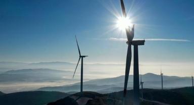 Güneş ve rüzgardaki 3 bin 590 megavatlık kapasite tahsisi sektöre önemli katkı sağlayacak