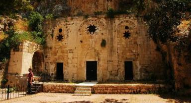 Hatay'daki kültür varlıklarını kurtarma çalışmalarına üniversitelerden öğrenciler de katılıyor