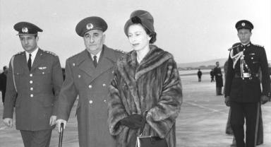 İngiltere Kraliçesi 2. Elizabeth, 62 yıl önce Türkiye'yi ziyaret etti