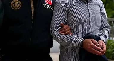 İstanbul'da alışveriş sitelerini kopyalayıp vatandaşları dolandıran 4 kişi yakalandı